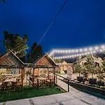Ipoh Cozy 27 Pool Villa 6B5B 30 Pax By Verve